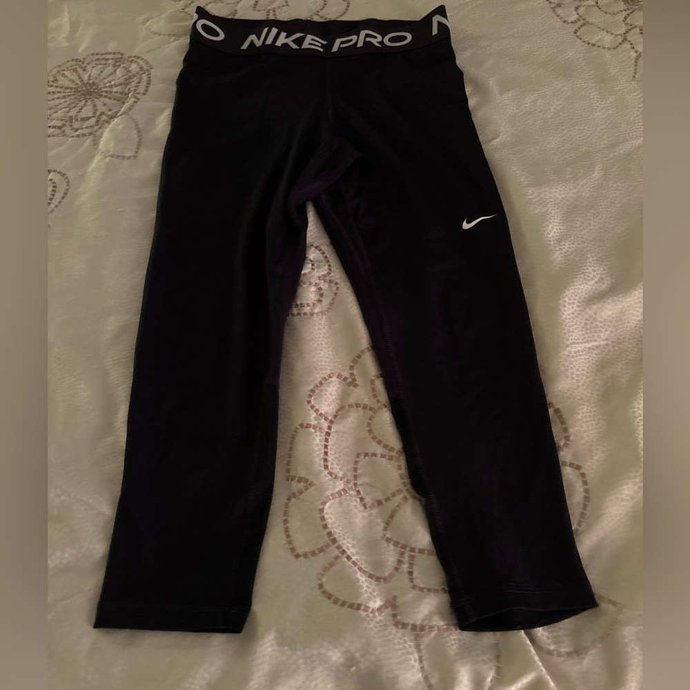 Nike Womens Nike Pro Black Crop/Capri Dri Fit Running Leggings Size Small